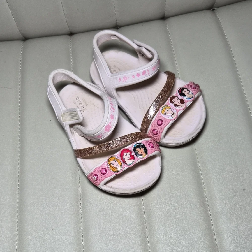 CROCS Girls' White and Pink Princess Sandals